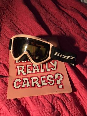 Scott Pink Goggles with Yellow Lens and Black Strap